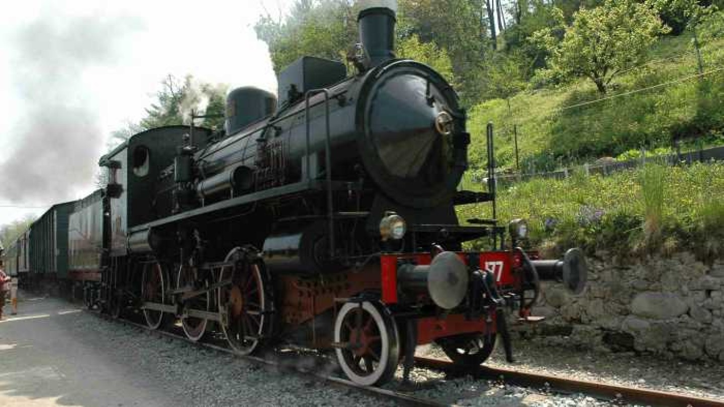 treno a vapore ferrovie turistiche