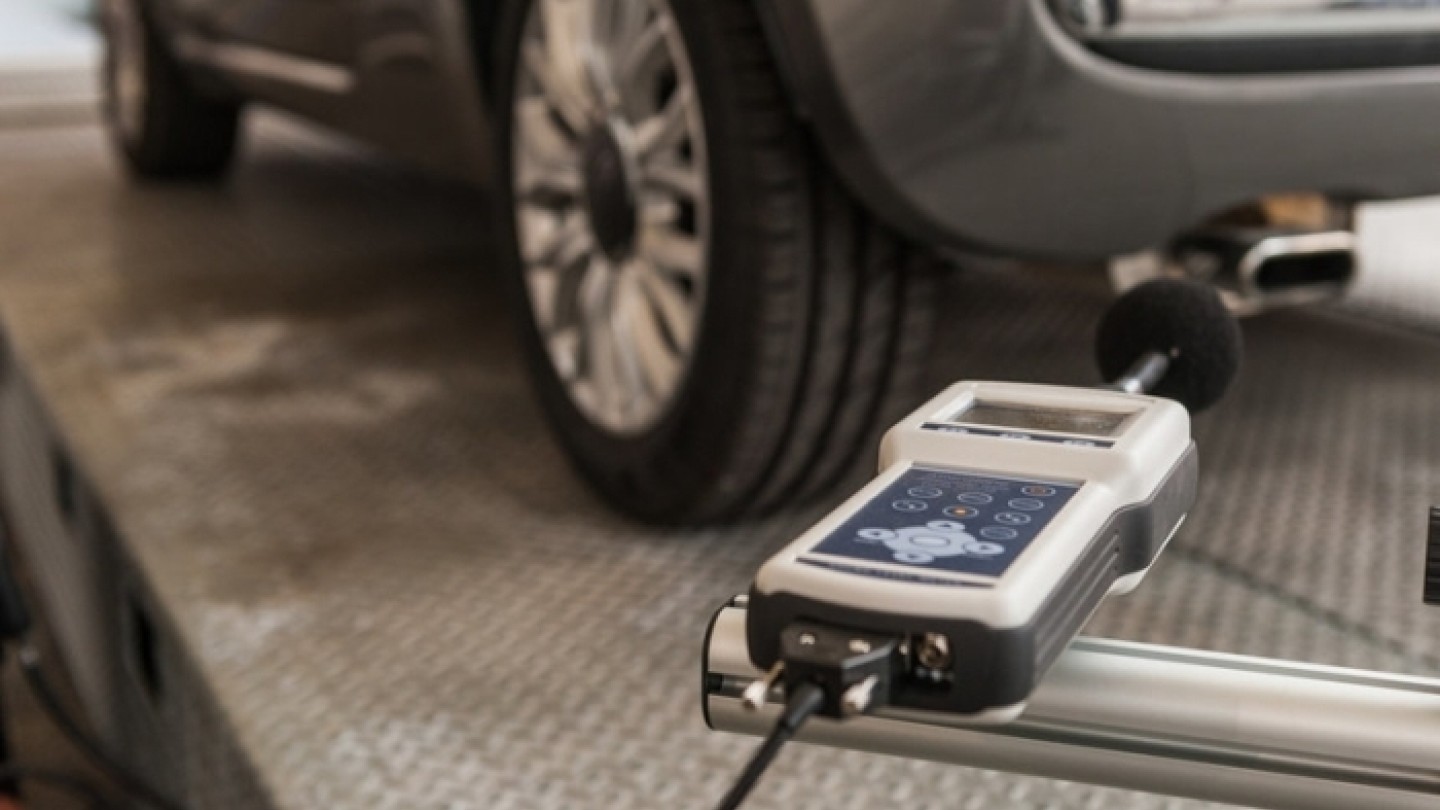 Sonda emissioni auto