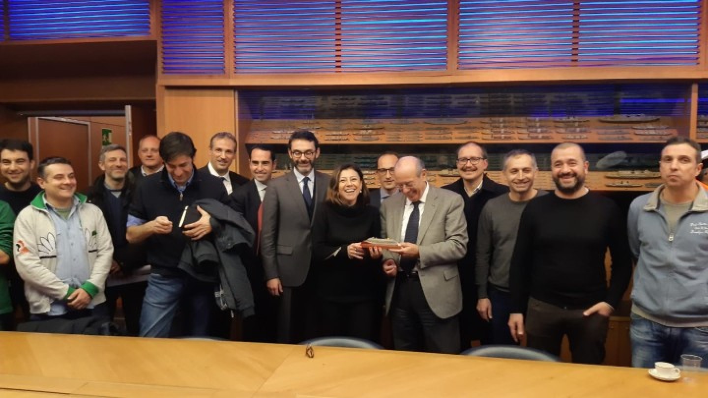 Incontro De Micheli lavoratori Fincantieri