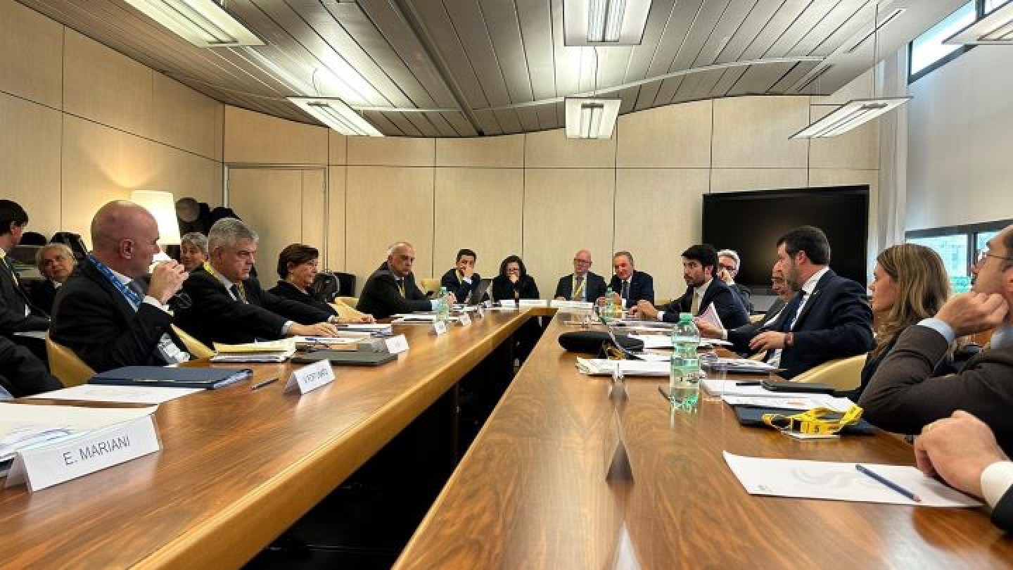 salvini tavolo su ponte 7mar23