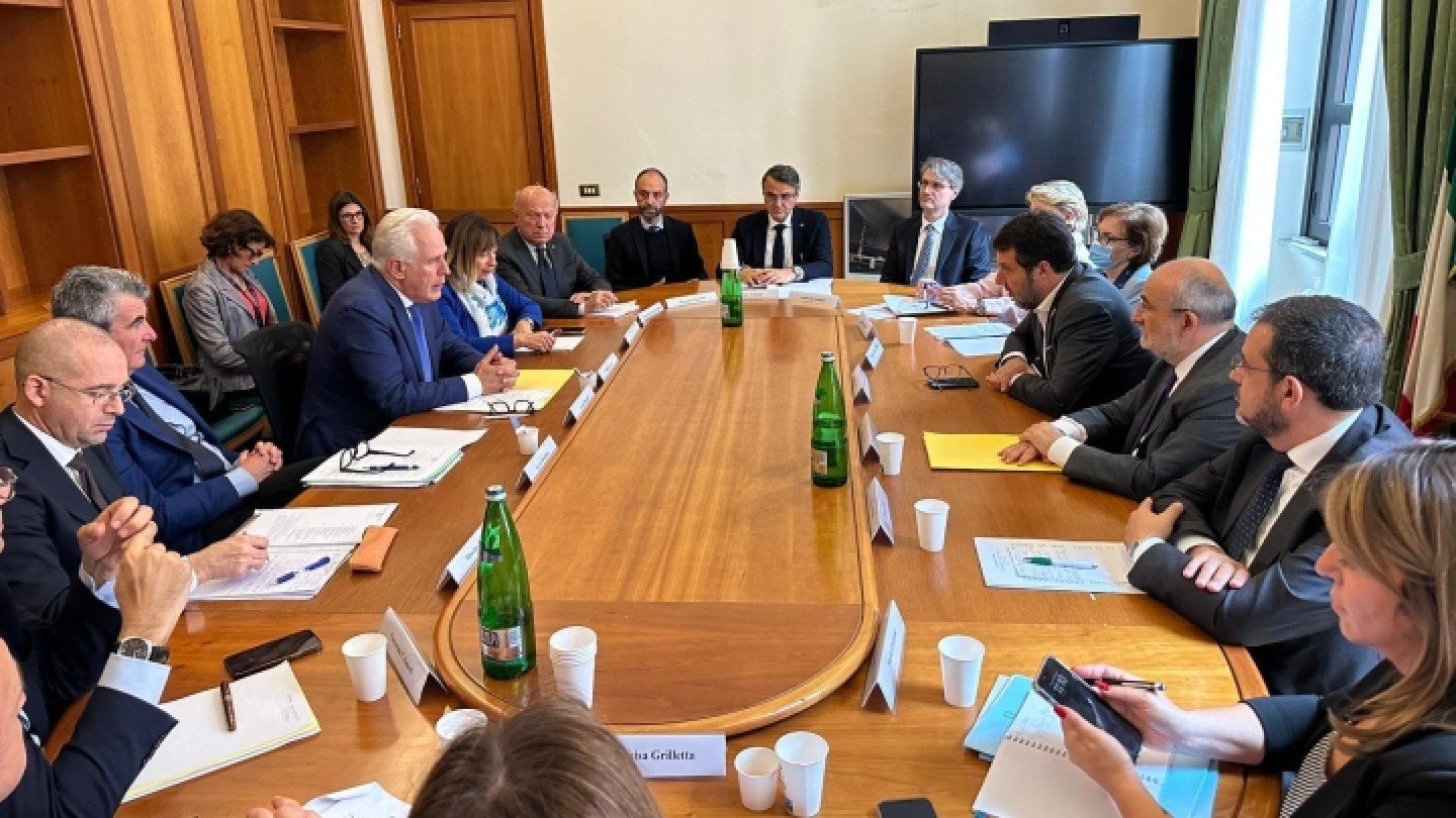 incontro giani tesei