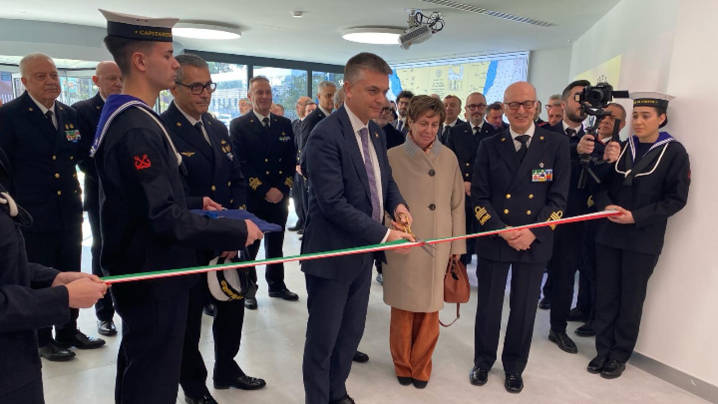 Il viceministro Rixi all'inaugurazione del Comando generale delle capitanerie di Porto