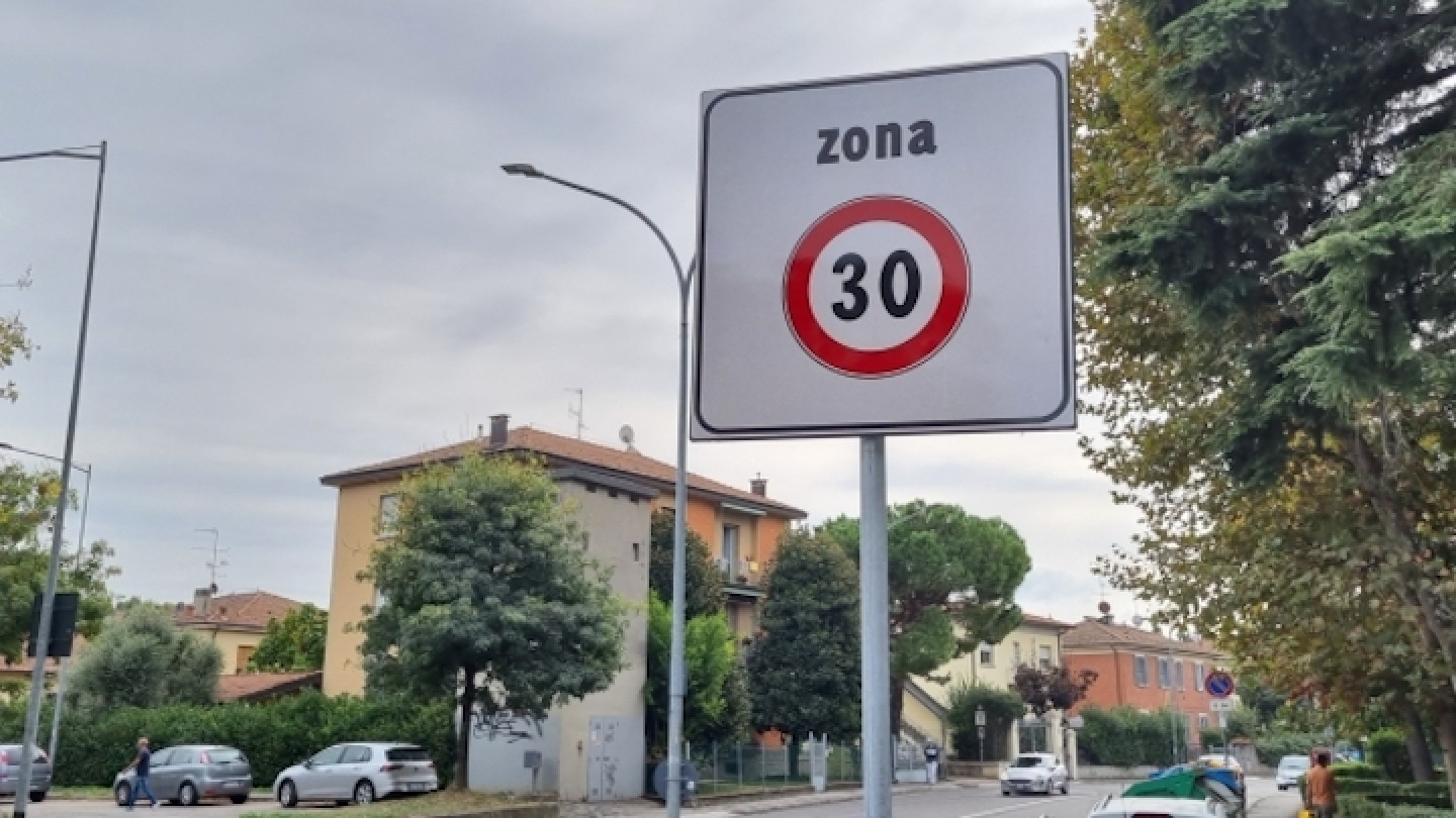 Zone 30 all'ora, limiti ai Comuni