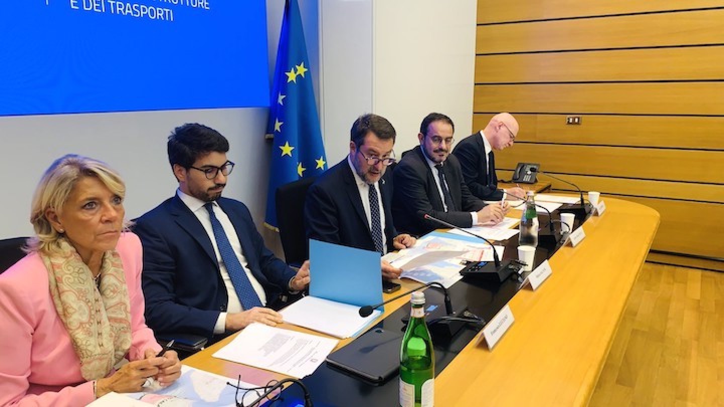 Riunione al Mit per la SS106 Jonica