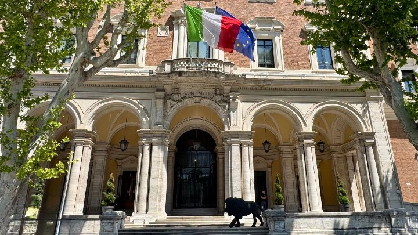 Immagine ingresso sede Ministero Infrastrutture e Trasporti Porta Pia