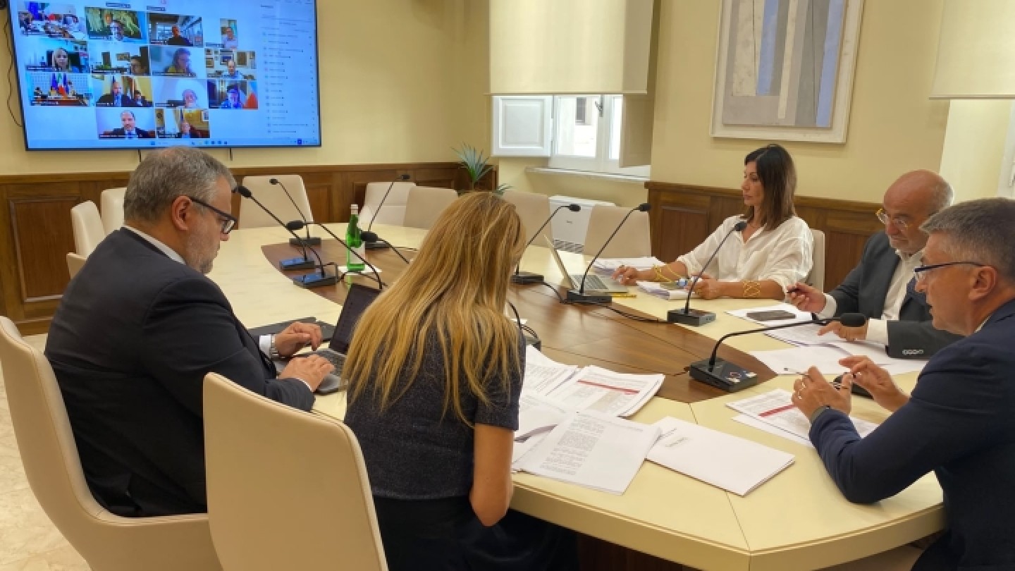 Incontro VM Rixi - Sindaci Anci su riforma porti