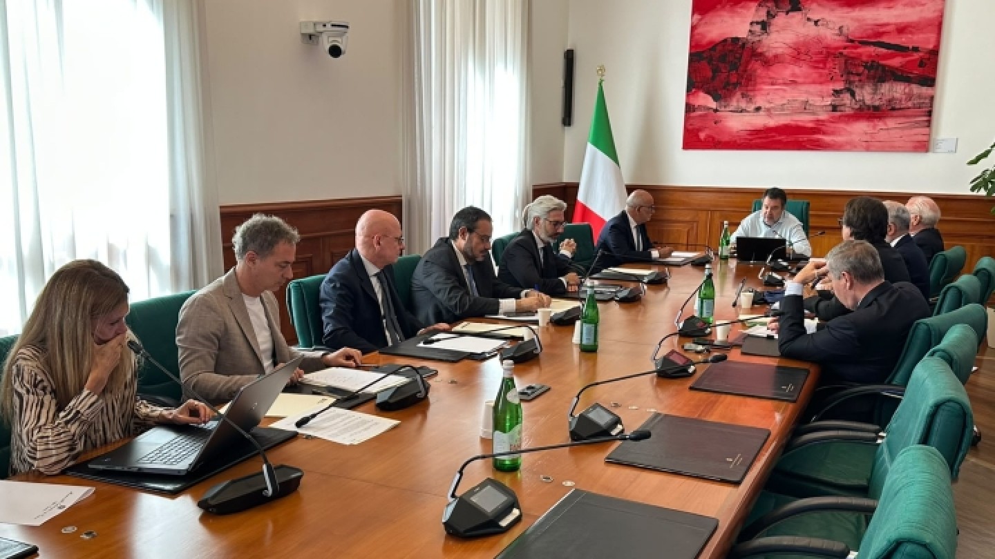 riunione stretto di messina appalti ambiente